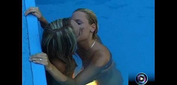  Threesome lesbian sex at the pool with Mary, Juli and Nelli